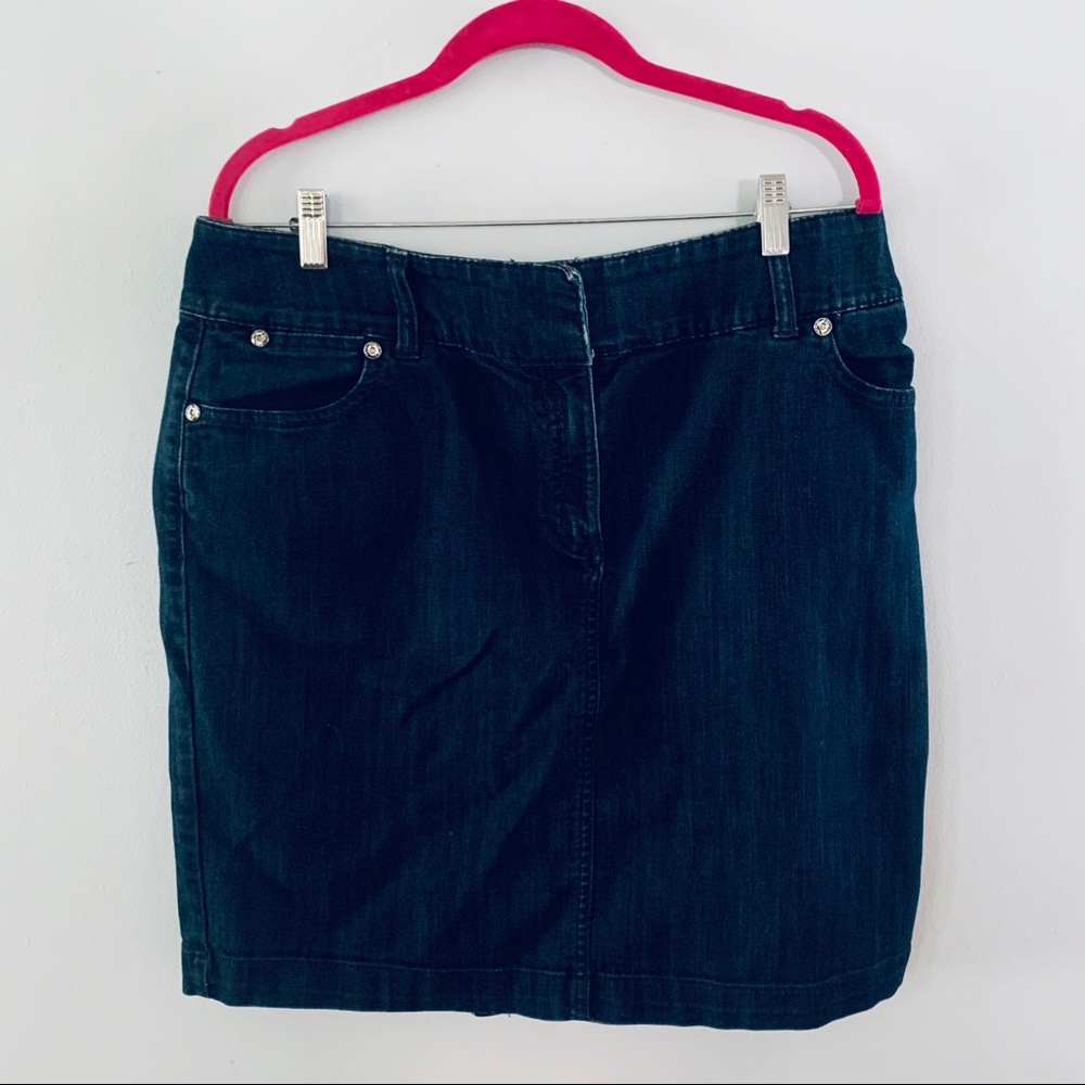 Dana Buchman Dark Wash Jean Mini Skirt